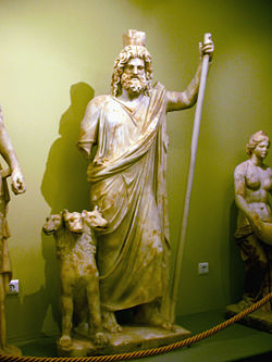 פסל של האדס וקרברוס במוזיאון הארכאולוגיה בכרתים