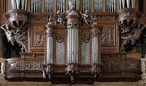 The case of the organ, installed in 1633