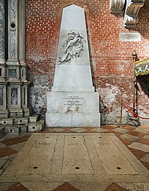 Monumento e tomba dei patrioti Attilio Bandiera, Emilio Bandiera e Domenico Moro nella prima campata della navata sin. della Santi Giovanni e Paolo a Venezia