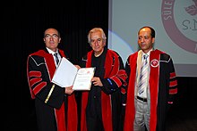 Herman Braun-Vega Honoris Causa degree