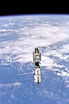 Estação Espacial Internacional em Junho de 1999.