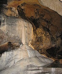 Лазарева пећина
