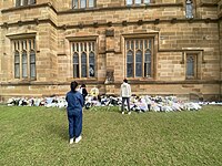 Makeshift memorial honouring victim Cheng Yixuan at the University of Sydney[83]