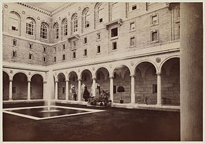 McKim Building courtyard, soon after opening, c. 1895.