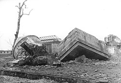 Ruínas do bunker após demolição em 1947