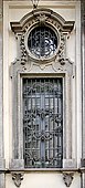 Барокни прозор палате Сормани (Милано, Италија)