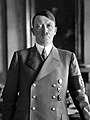 Adolf Hitler kiel Führer und Reichskanzler, en 1934.