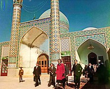 Farah Pahlavi visiting the shrine in December 1974