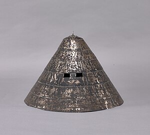 Silver helmet (Tao)