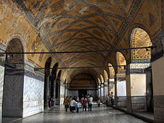 Harqe brenda galerisë së sipërme perëndimore, Hagia Sophia, Stamboll, Turqi (2007)