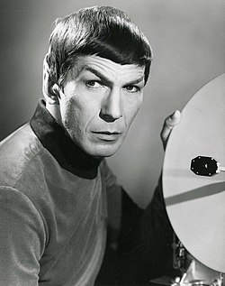 Leonard Nimoy jako Spock
