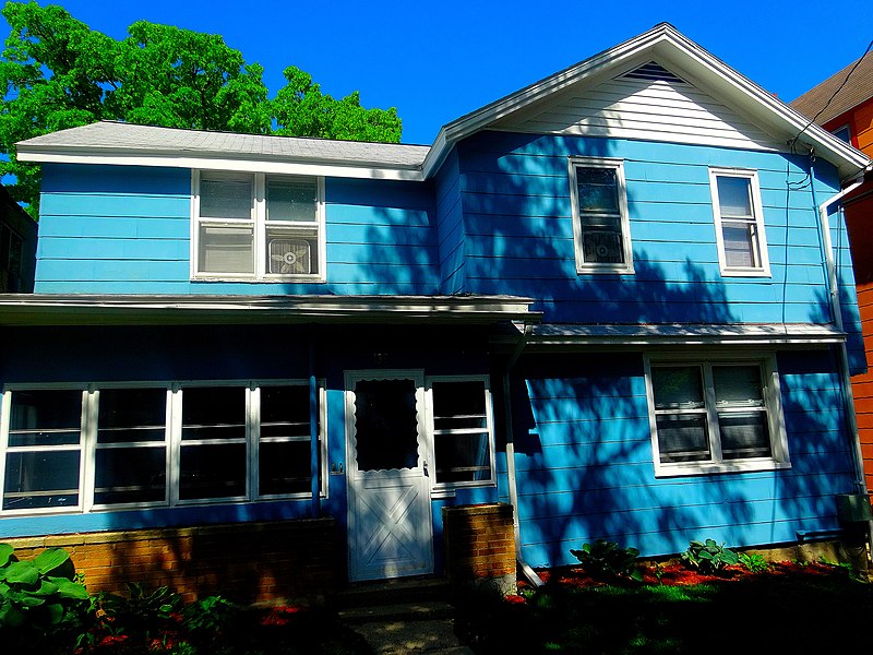 File:Light Blue House - panoramio.jpg