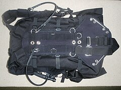 Combination sidemount/backmount harness. Front view