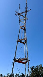A short, self-supporting, candelabra broadcasting tower