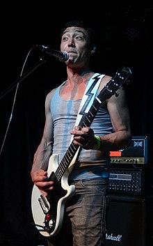 Yeomans performing with Regurgitator in Sydney on 31 December 2012