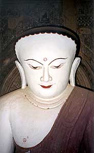 Buddha statue at Pagan