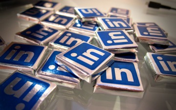 LinkedIn Surpasses 100 Million Users [INFOGRAPHIC]