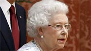 Obama's gift to queen is more traditional this time