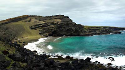 Offbeat Traveler: Green sands of Papakolea Beach in Hawaii
