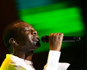 Youssou N'Dour singt in Montreux