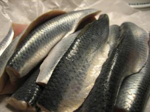 Eating herrings is good for lipid levels, which may be abnormal in people taking antiretroviral treatment