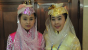 Beautiful ritual girls at China Int'l Muslim Entrepreneurs' Summit