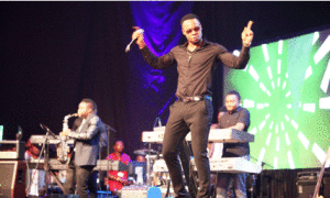 Flavour-performing-on-Stage