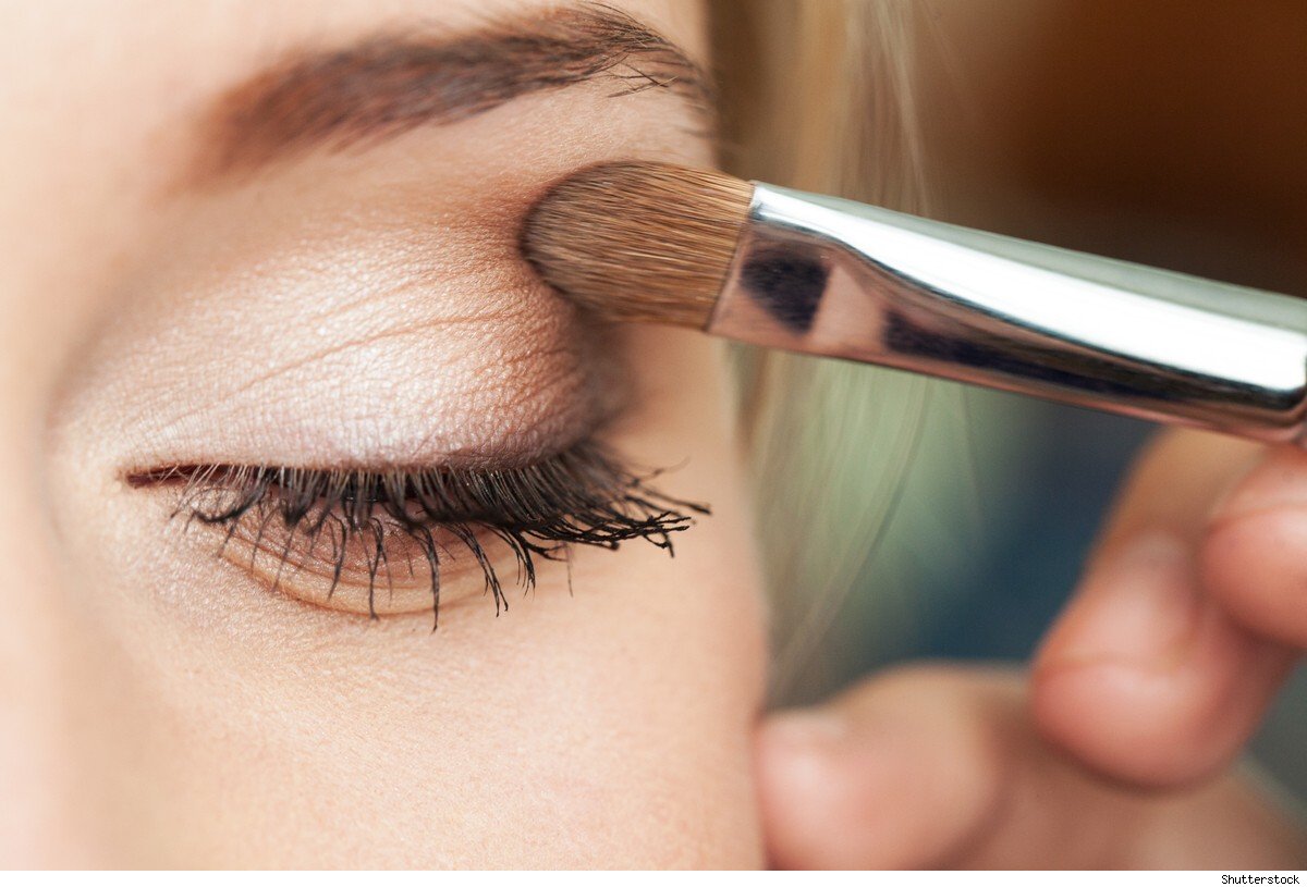 Basic eye make-up tricks to lift your look