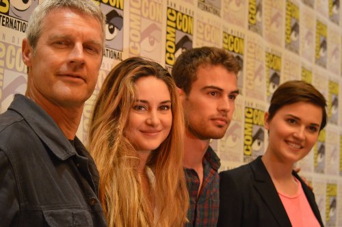The cast of Divergent at Comic-Con 2013.