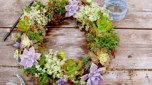 How to make a succulent wreath