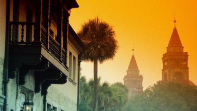 St. Augustine's colonial-city charm, beautiful beaches and nouveau eateries make the city a prime location on Florida's northern Atlantic coast.