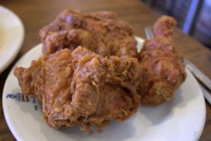 Willie Mae's Fried Chicken - © Flickr user GoodiesFirst / Creative Commons