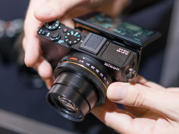 CP+ 2016: Hands-on with Nikon DL Compacts