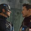 Still of Robert Downey Jr. and Chris Evans in Captain America: Civil War (2016)