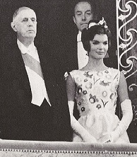 Jacqueline Kennedy with President DeGaulle. (Paris Matrch)