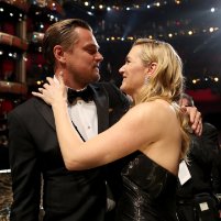 Leonardo DiCaprio and Kate Winslet at event of The Oscars (2016)