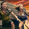Still of Dane DeHaan and Cara Delevingne in Valerian and the City of a Thousand Planets (2017)