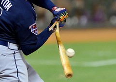 Detail: Moment of Bat Breaking Against Major League Fastball!