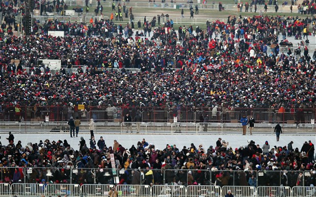 People begin to gather at the national mall before the presidential inauguration 