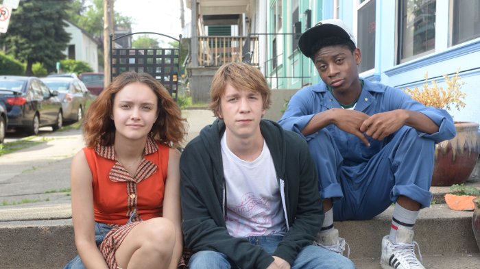 Still of Thomas Mann, Olivia Cooke and RJ Cyler in Me and Earl and the Dying Girl (2015)