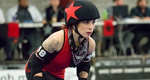 Shooting Roller Derby with the Olympus OM-D E-M5 II