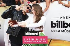 2016 Billboard Latin Music Awards Photos: Red Carpet & More!