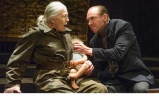 Vanegga Redgrave and Ralph Fiennes in Richard III at the Almedia