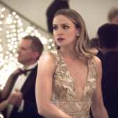 Shantel VanSanten stars in "The Flash" at 8 tonight on the CW/Channel 11.