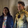 Tom Cavanagh and Carlos Valdes in The Flash (2014)