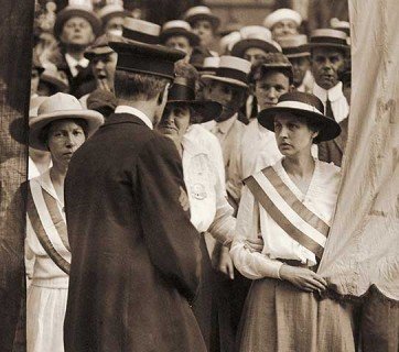 Suffragettes picket the White House. Washington, DC. 1917.