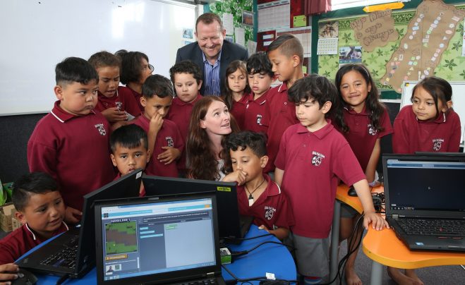 Minecraft tutorials now available in Te Reo for ‘Hour of Code’