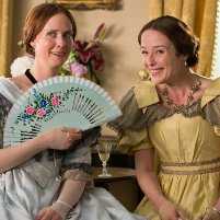 Jennifer Ehle and Cynthia Nixon in A Quiet Passion (2016)