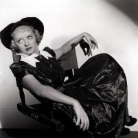 Bette Davis in Dangerous (1935)
