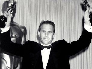 Kevin Costner at an event for The 63rd Annual Academy Awards (1991)